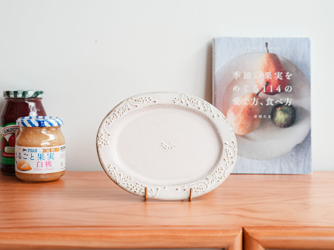 Satomi Motohashi 本橋里美 Oval Plate SM08