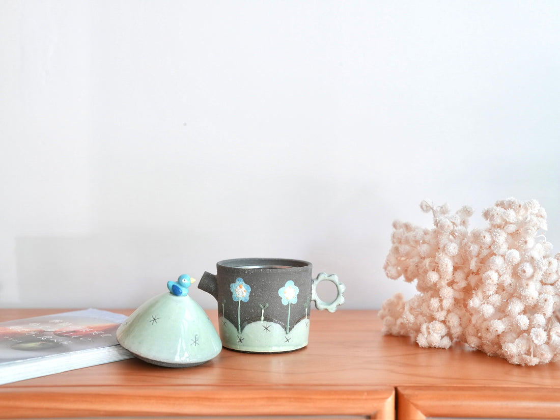 Akemi Nakamura 中村明美 Animal Teapot AN13