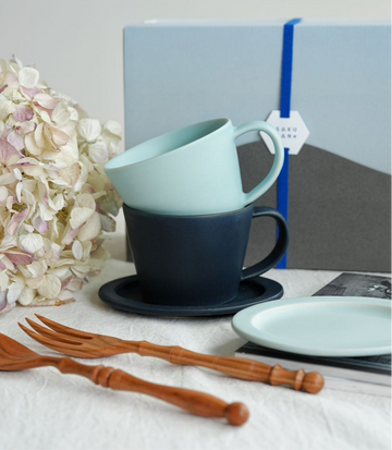 SAKUZAN Sara Gift D Set (2 Coffee Cups & 2 Small Oval Plates) - Navy x Fujiro