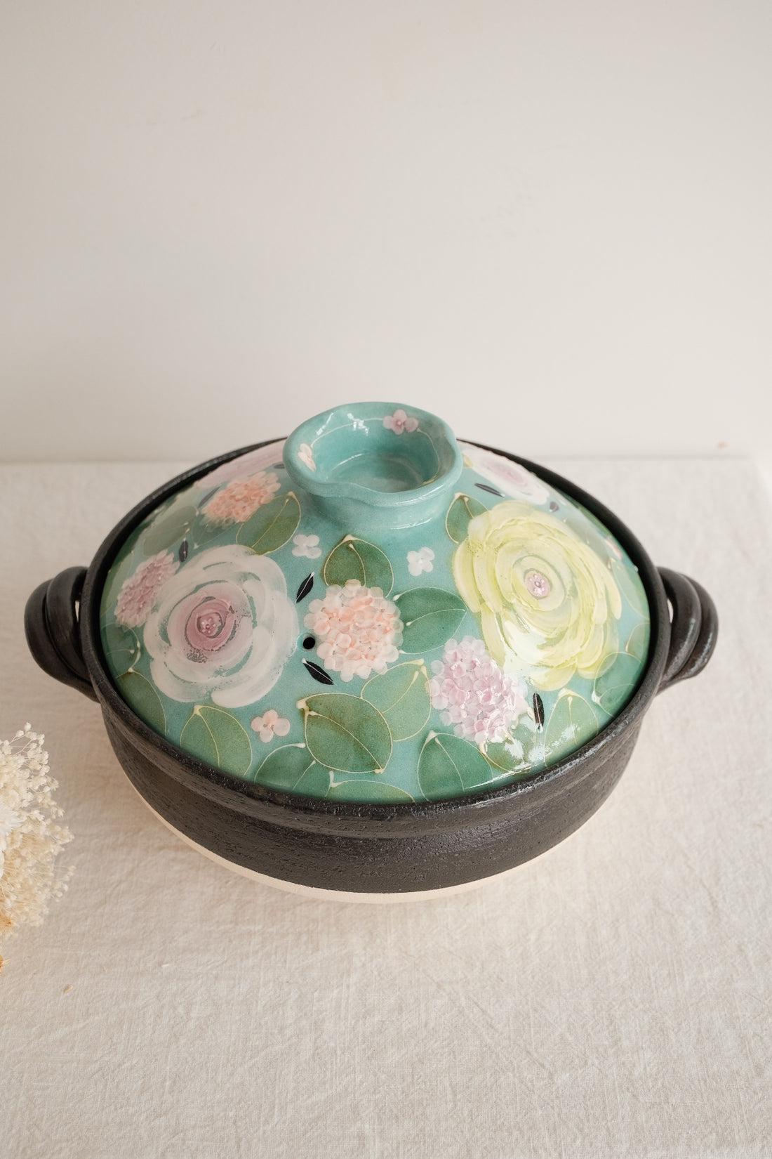 Setoware Flower Donabe Claypot - Size 8