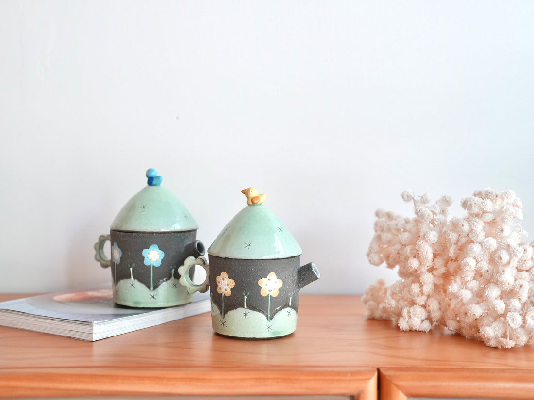 Akemi Nakamura 中村明美 Animal Teapot AN13