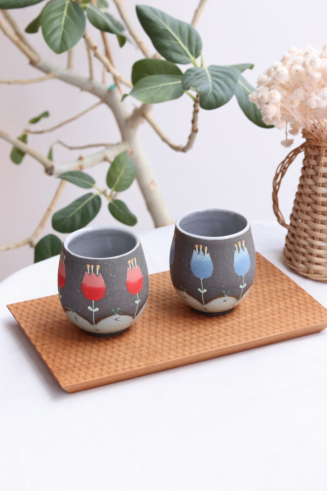 Akemi Nakamura 中村明美 Tulip Teacup AN12