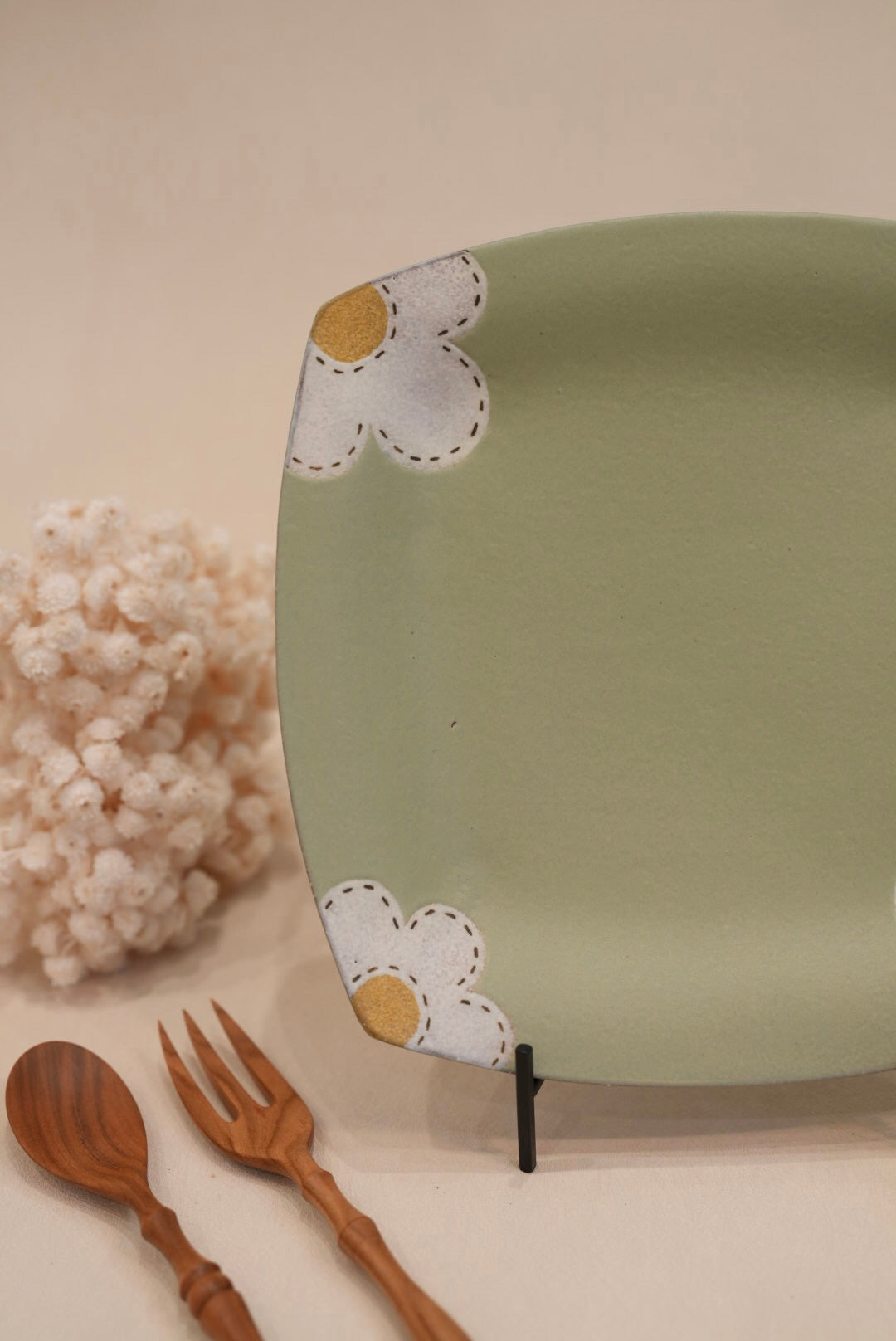 Kei Mitsumochi ミツ持啓 24cm Square Plate - Green Flower KM24