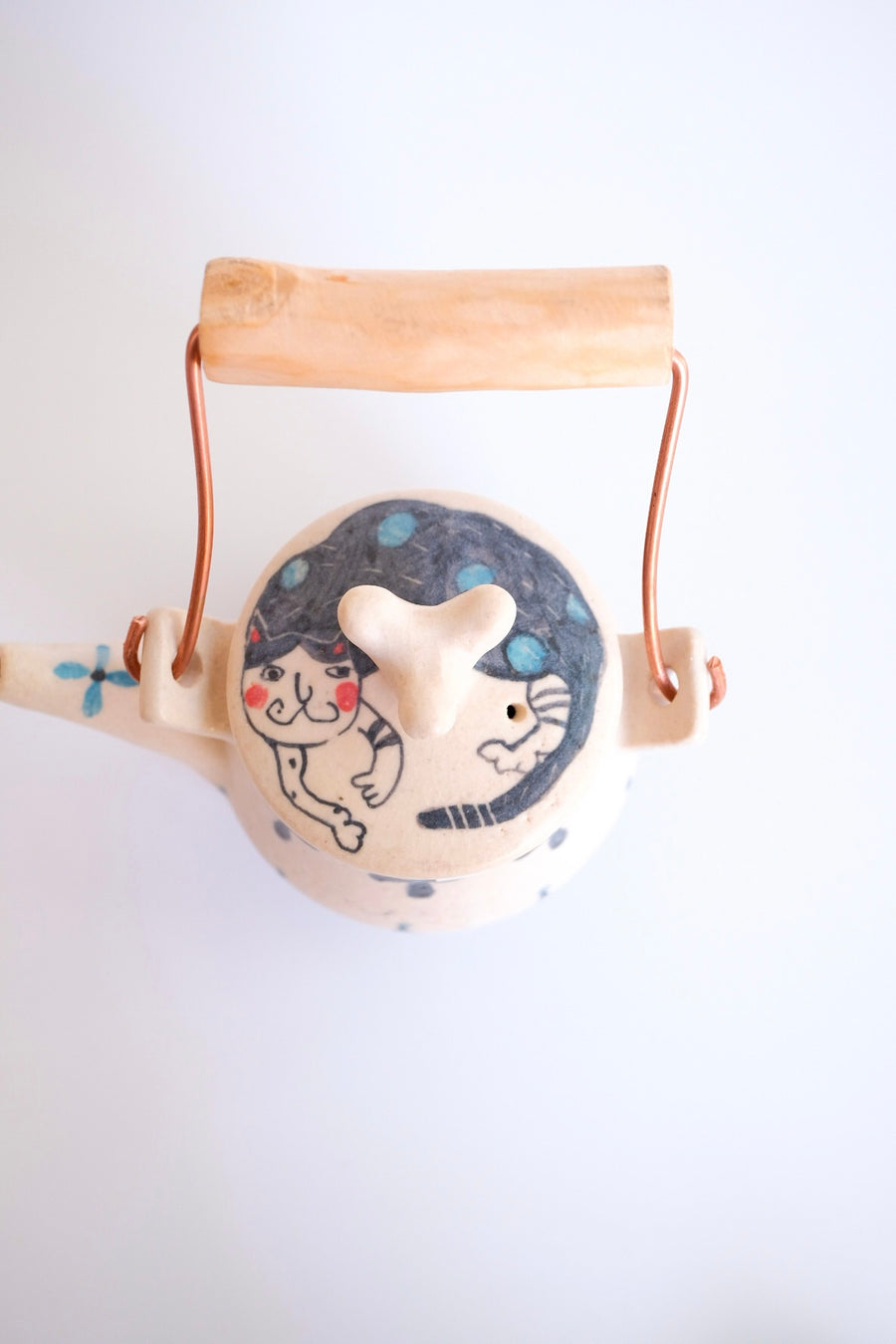 Boobee Studio 吉林三千代 - Small Teapot with Handle on the Top BS05-2