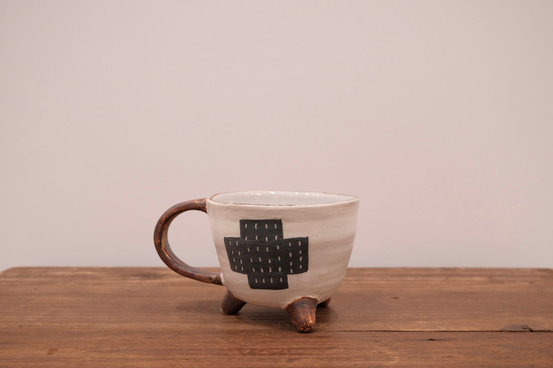 Emishi Kobo 池田匡優&美弥子 - Mug with Stand EK12