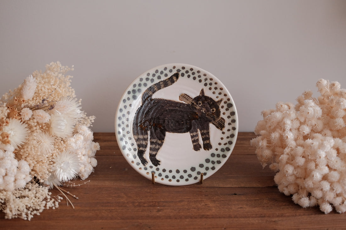 Tomoko Kubo コンガリ舍 Cat Plate TK24