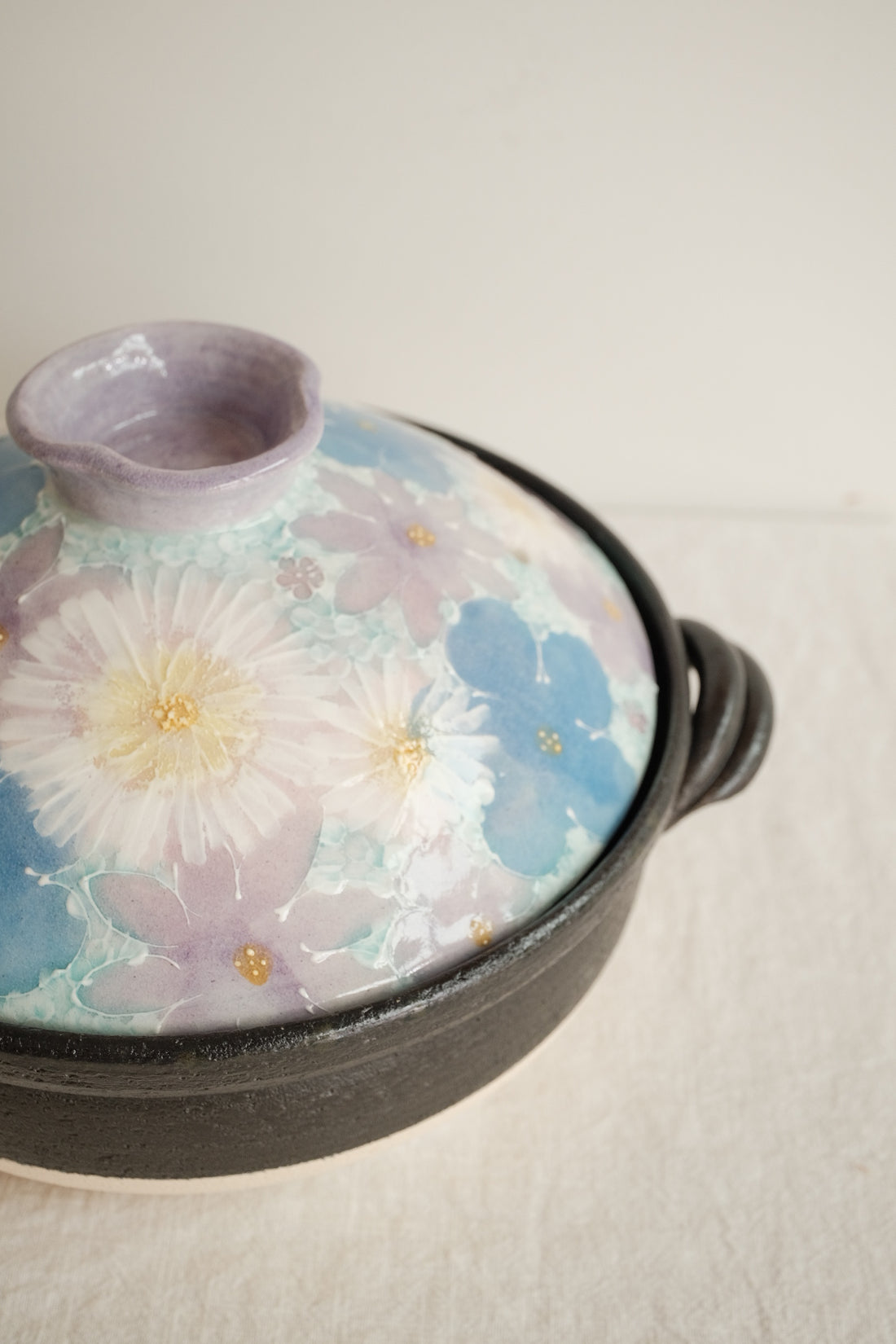 Setoware Flower Donabe Claypot - Size 8