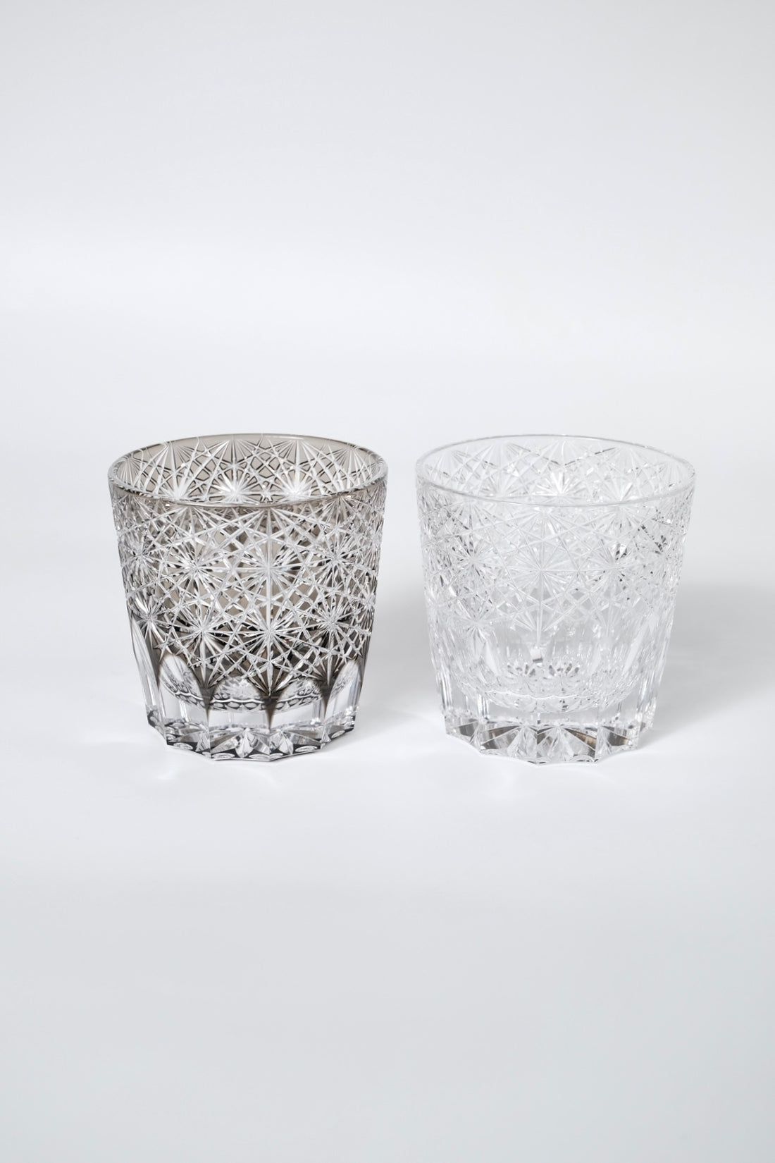 Edo Kiriko Whisky Glass Rock Glass "Large Chrysanthemum" White by Junichi Nabetani, Master of traditional crafts
