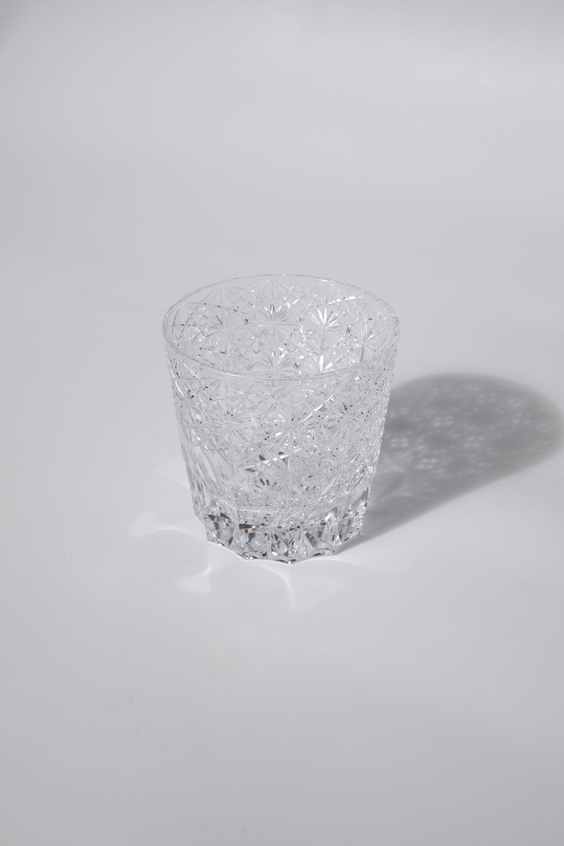Edo Kiriko Whisky Glass Rock Glass "Large Chrysanthemum" White by Junichi Nabetani, Master of traditional crafts