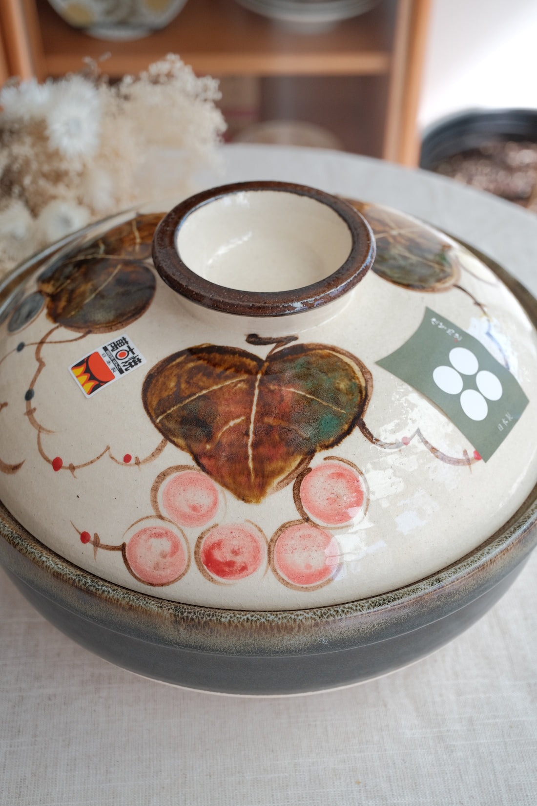 Donabe Banko Ware No.9 Grapes Clay Pot