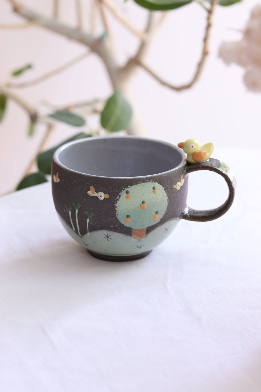 Akemi Nakamura 中村明美 Mug with Animal Deco Handle AN04