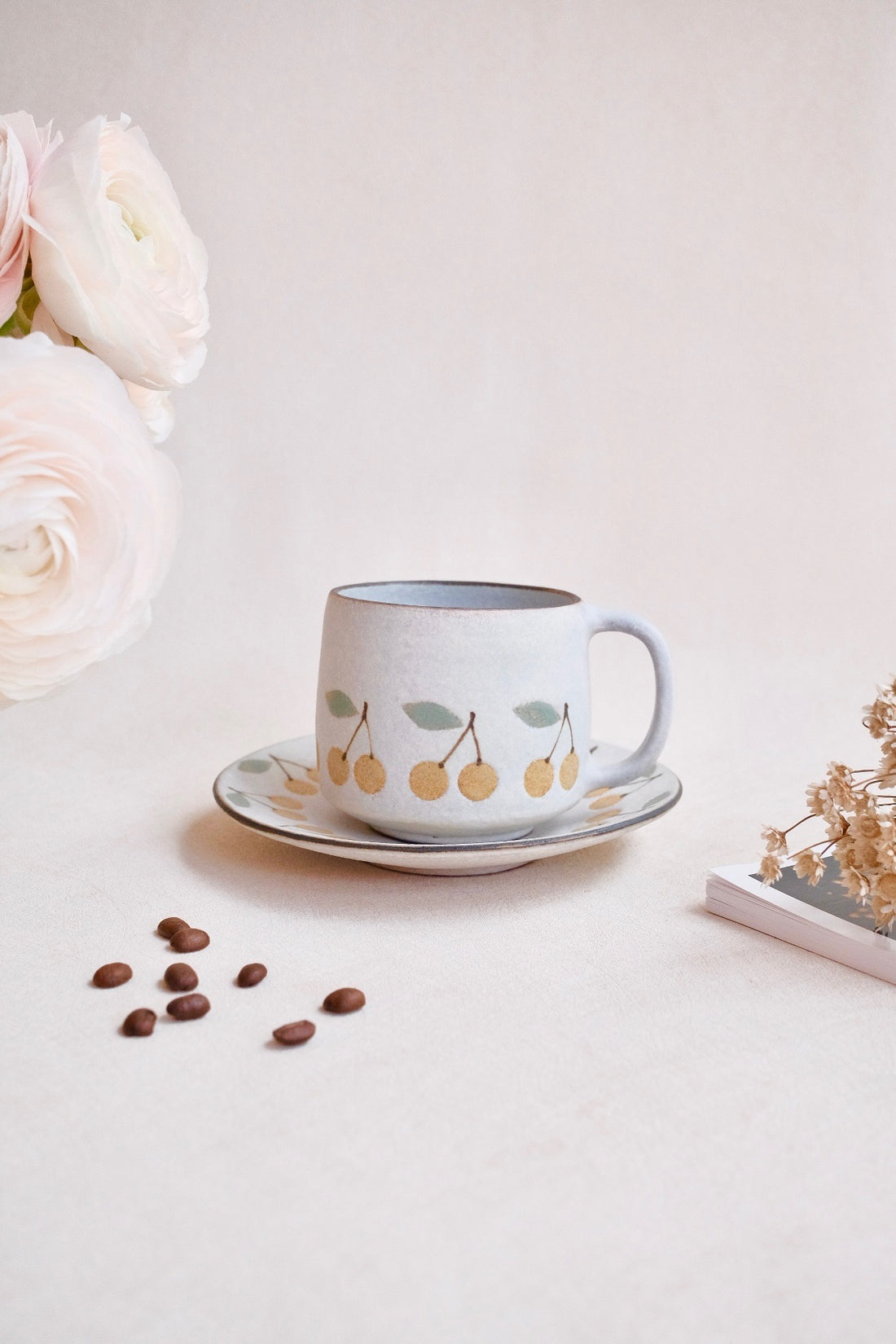 Kei Mitsumochi ミツ持啓 Cherry Mug with Saucer - Yellow  KM12