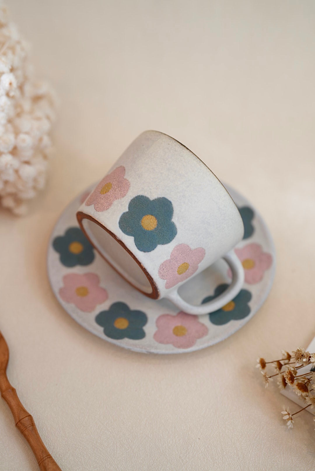 Kei Mitsumochi ミツ持啓 Pink & Lake Blue Flower Mug and Saucer KM49