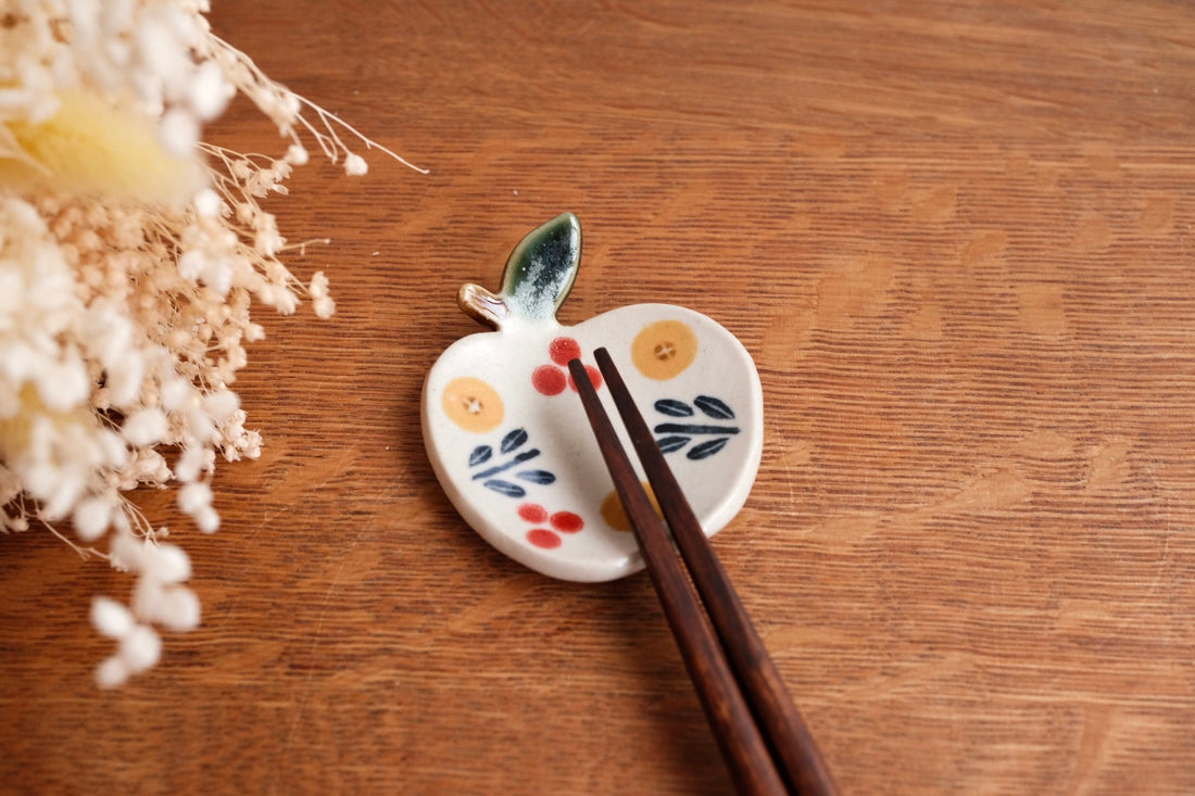 Kumiko Ishikawa 石川久美子 Chopstick Rest KI17