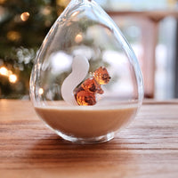 Ichendorf Acorns - Hourglass Squirrel XMAS 24