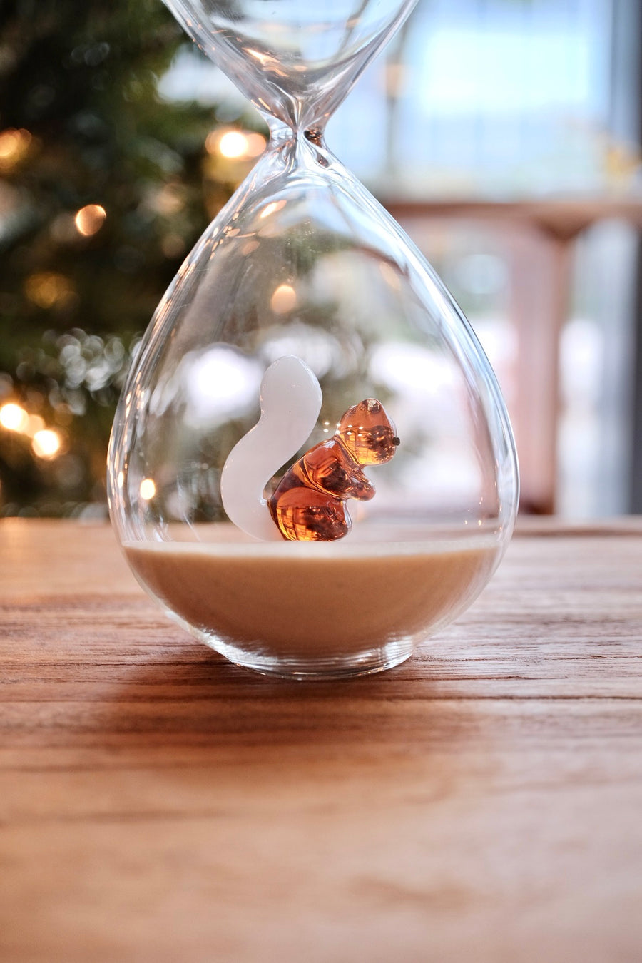 Ichendorf Acorns - Hourglass Squirrel XMAS 24