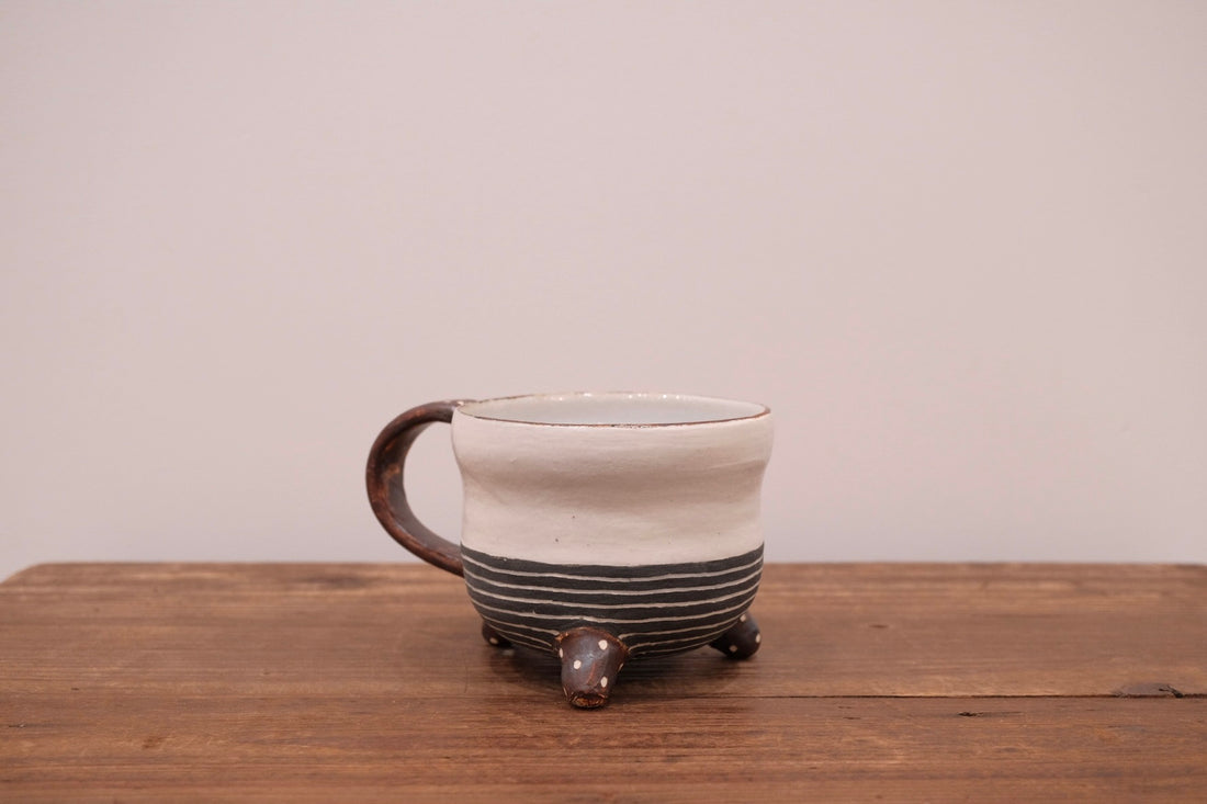 Emishi Kobo 池田匡優&美弥子 - Mug with Stand EK12