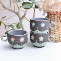 Akemi Nakamura 中村明美 Flower Mug with Ring Handle AN01