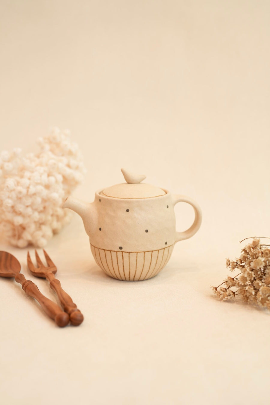 Chiho Yoshida 穗屋工房 Tea Pot - Line & Dots CY18