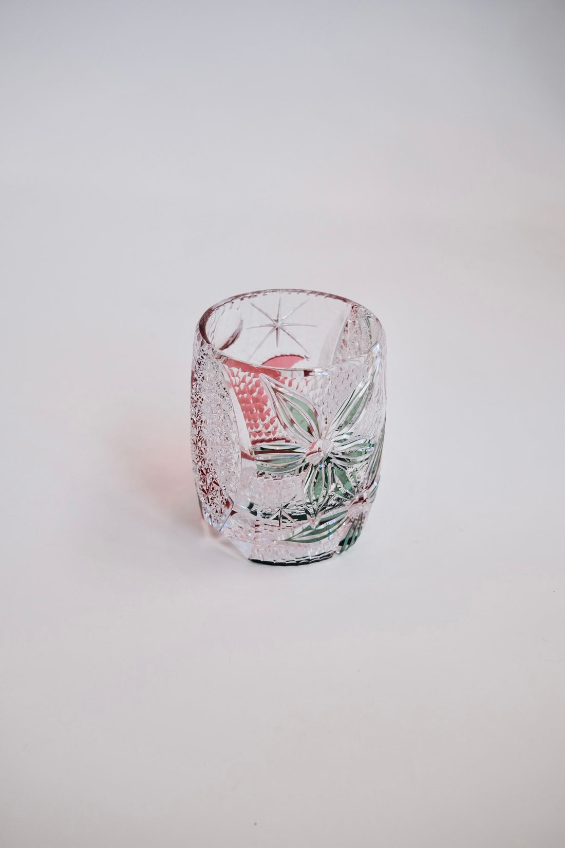 Edo Kiriko Whisky Glass Rock Glass "Buttfly with Flower" Green/Red by Junichi Nabetani, Master of traditional crafts