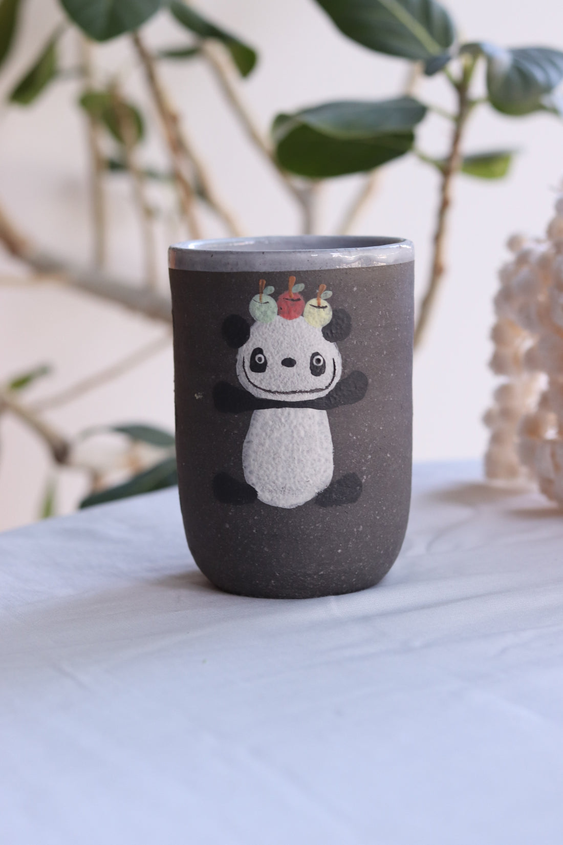 Akemi Nakamura 中村明美 Animal Beer Cup AN07