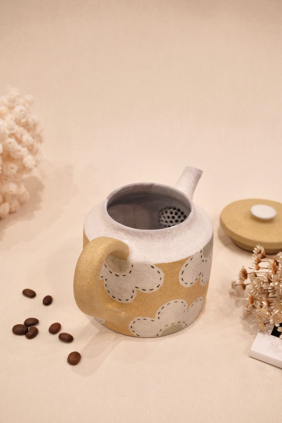 Kei Mitsumochi ミツ持啓 Flower Teapot - Yellow KM76