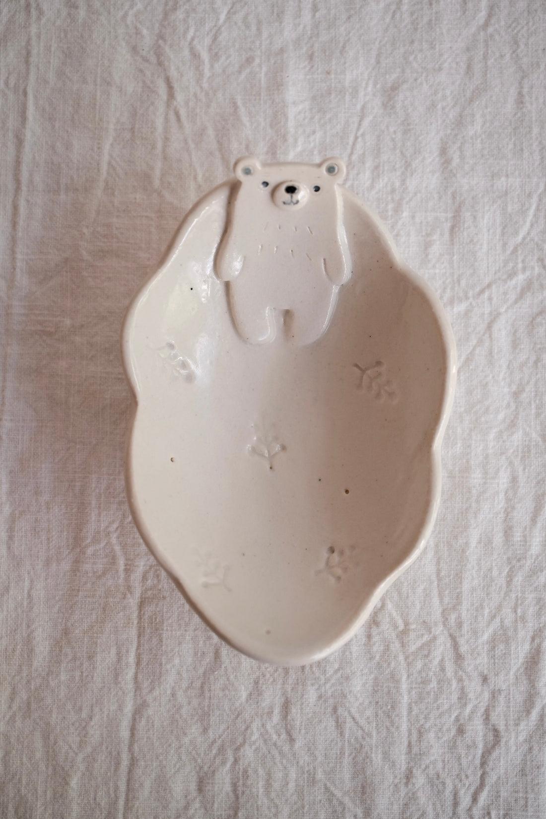 Tsubouchi Mayumi 坪内真弓 Bear Shaped Oval Mini Plate MT05 - Snow