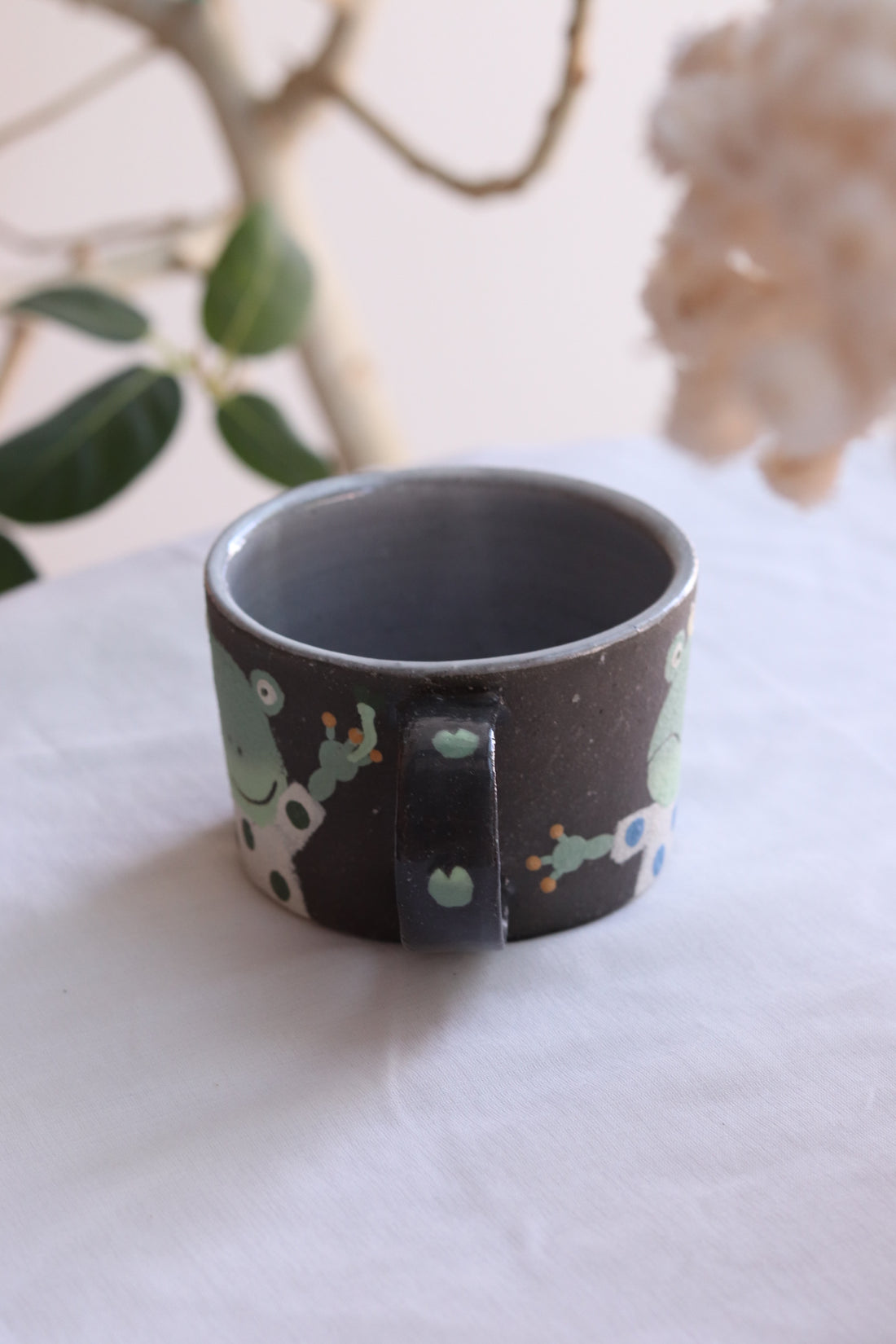 Akemi Nakamura 中村明美 Animal Mug AN03