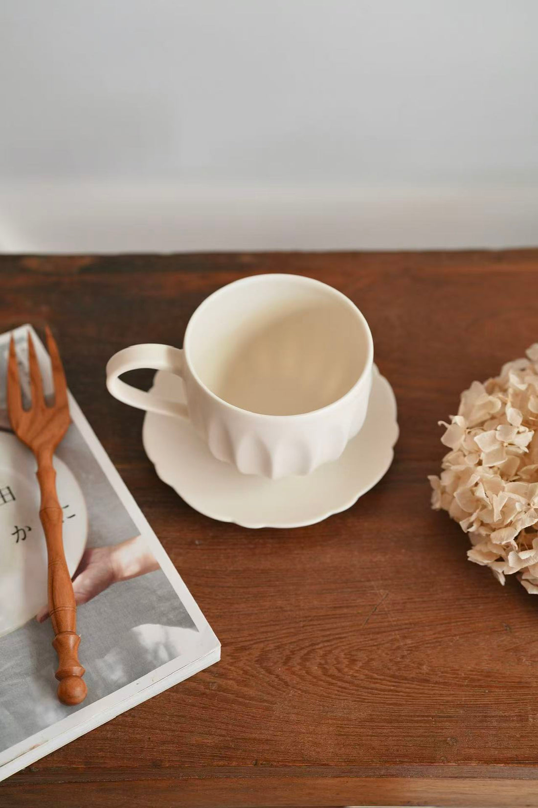 Yuko Hiramatsu 平松祐子 Round Mug with Saucer Set YH02