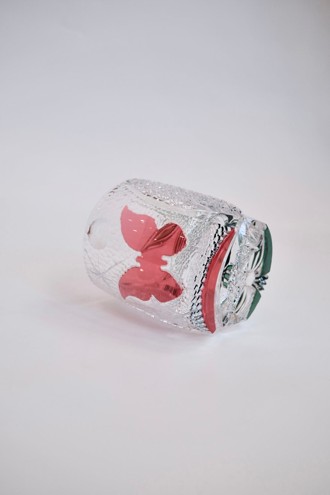 Edo Kiriko Whisky Glass Rock Glass "Buttfly with Flower" Green/Red by Junichi Nabetani, Master of traditional crafts