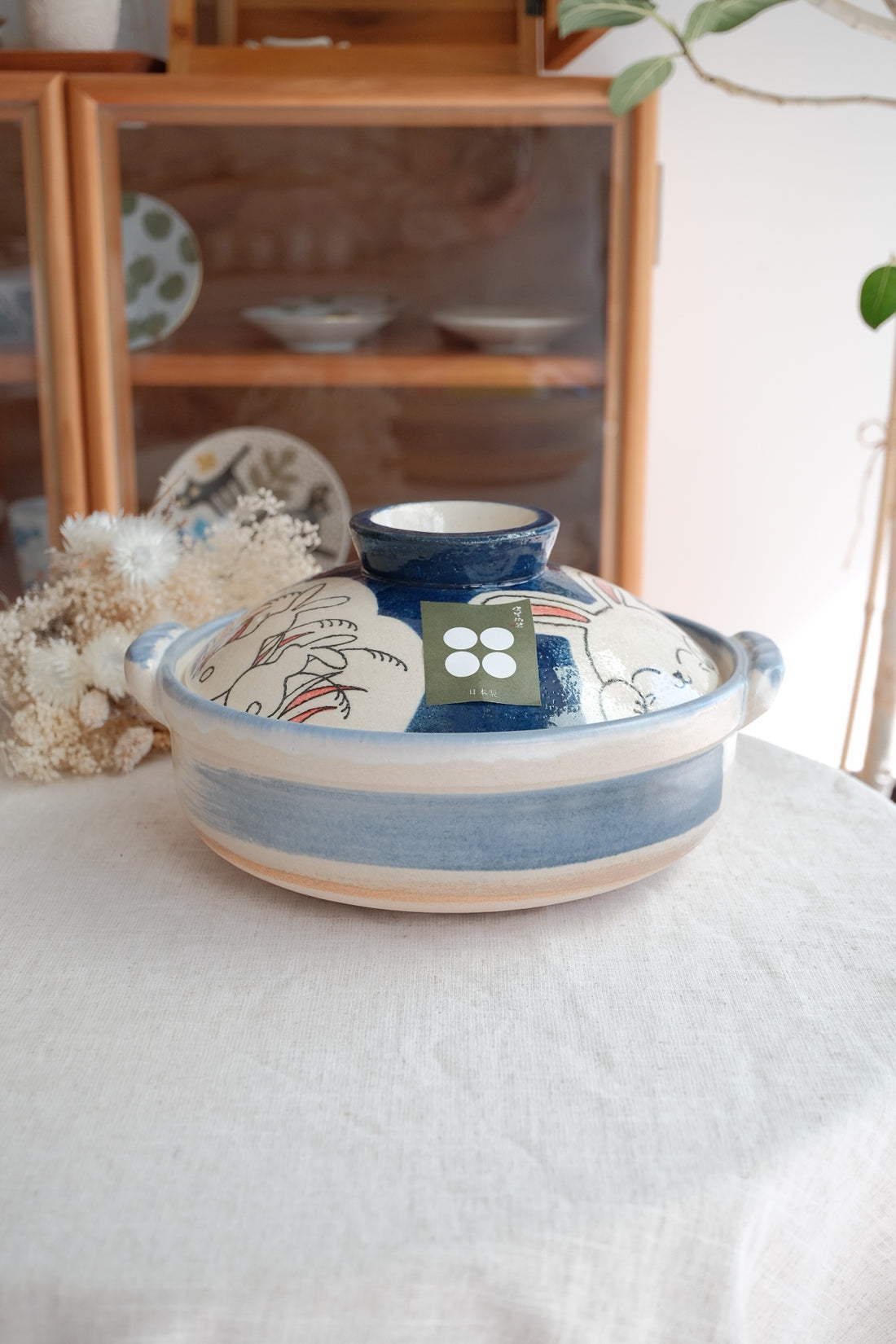Donabe Banko Ware No.8 Rabbit and Moon Clay Pot