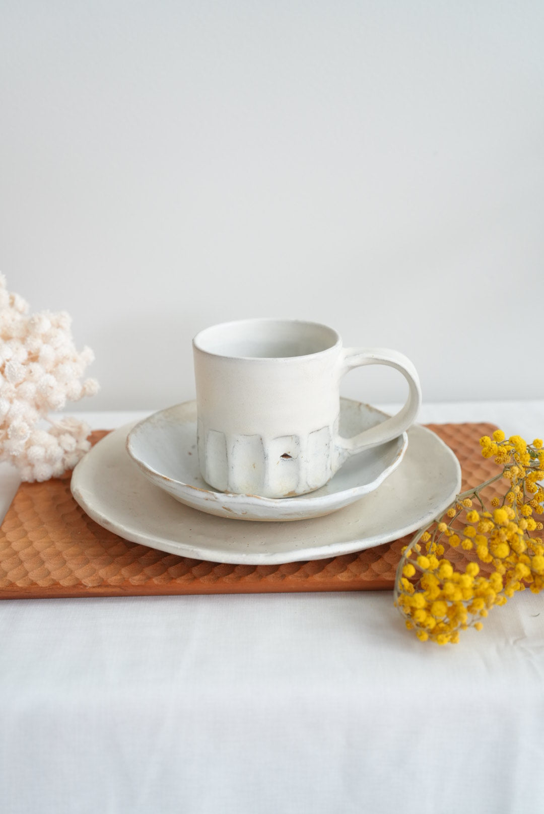 Tatsuo Horimizu 堀水達雄 White Round Plate TH04