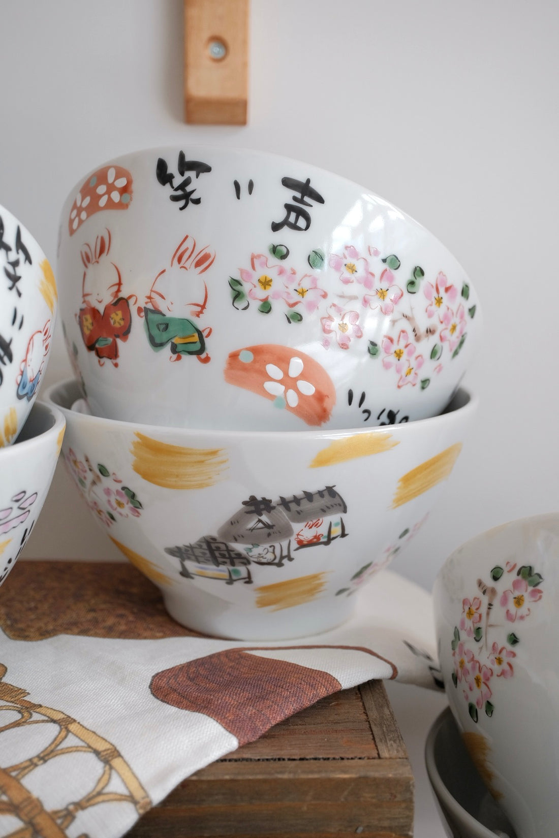 夕立窯 Fully Handmade Ramen Bowl - Sakura & Rabbit