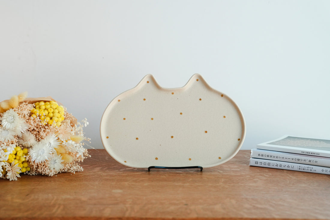 Chiho Yoshida 穗屋工房 Large Cat Shape Plate - CY31