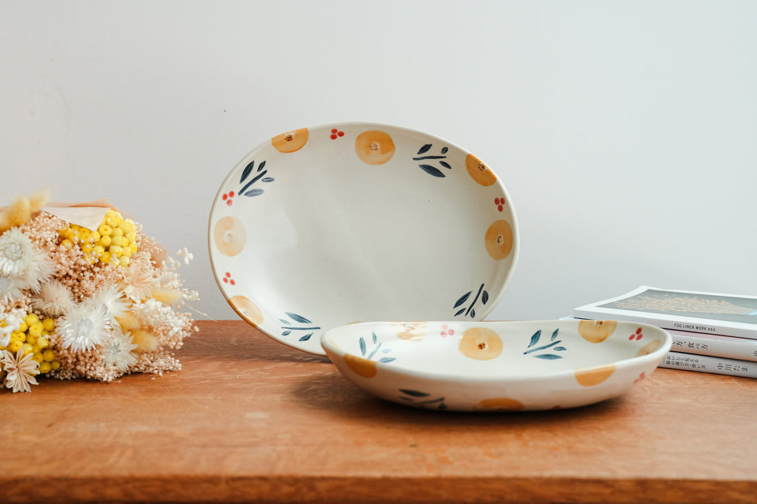 Kumiko Ishikawa 石川久美子 Large Oval Plate KI16