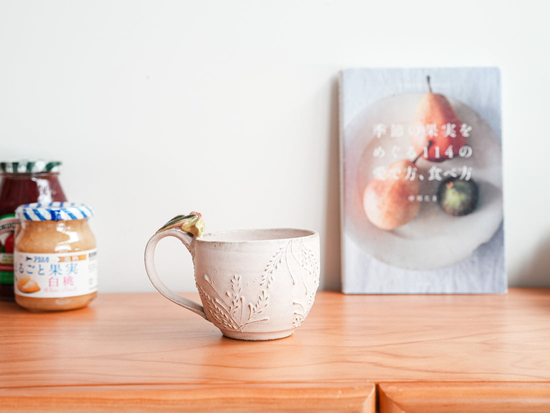 Satomi Motohashi 本橋里美 Dual Colour Flower Mug SM13