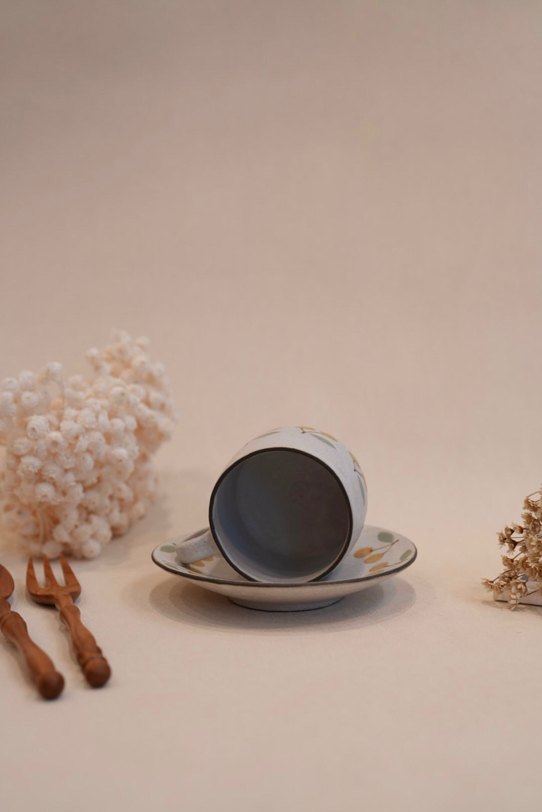 Kei Mitsumochi ミツ持啓 Cherry Mug with Saucer - Yellow  KM12