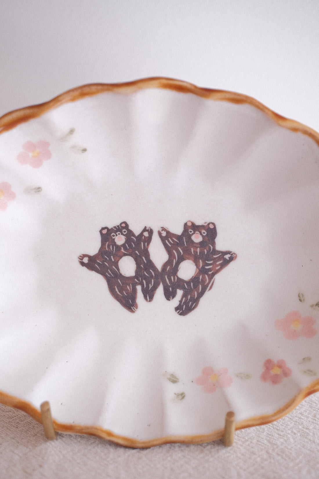 Kato Mikiko 加藤美纪子 Flower-shaped Plate White Slip - MK30