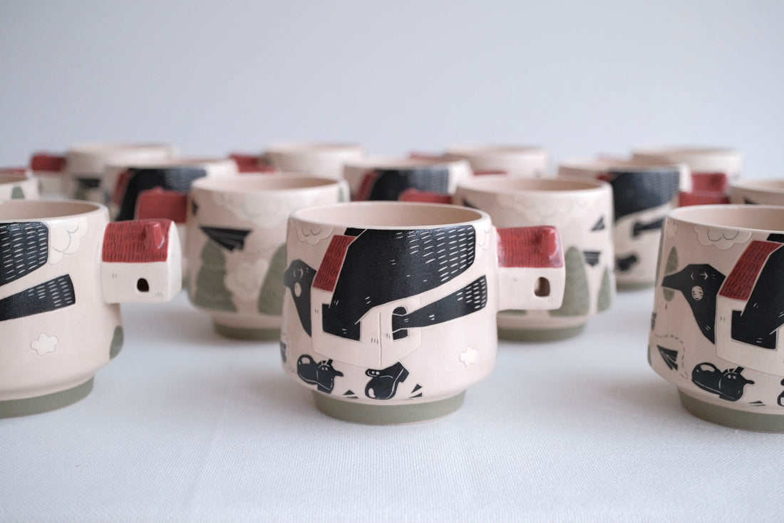 Shirogarasu Studio - Red House Cup BY117