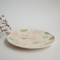 Taki Tomoda 友田多紀 White Hydrangea Medium Plate - TT15