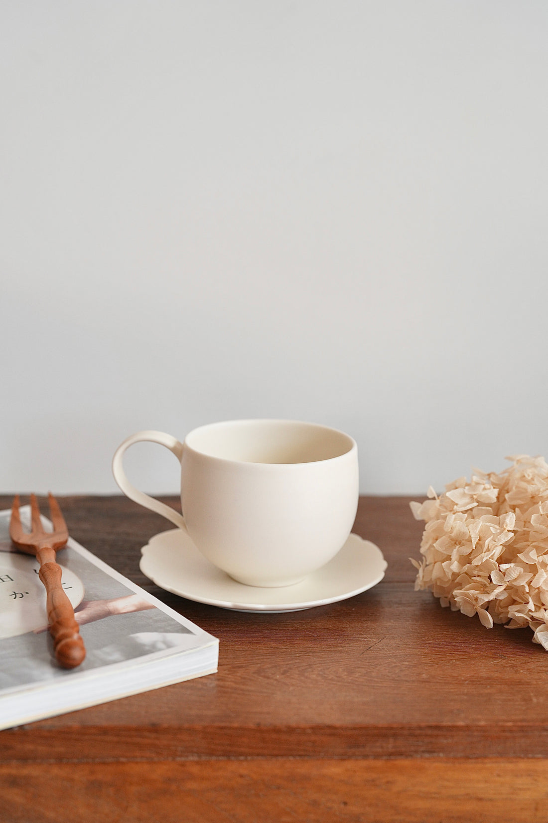 Yuko Hiramatsu 平松祐子 Round Mug with Saucer Set YH03