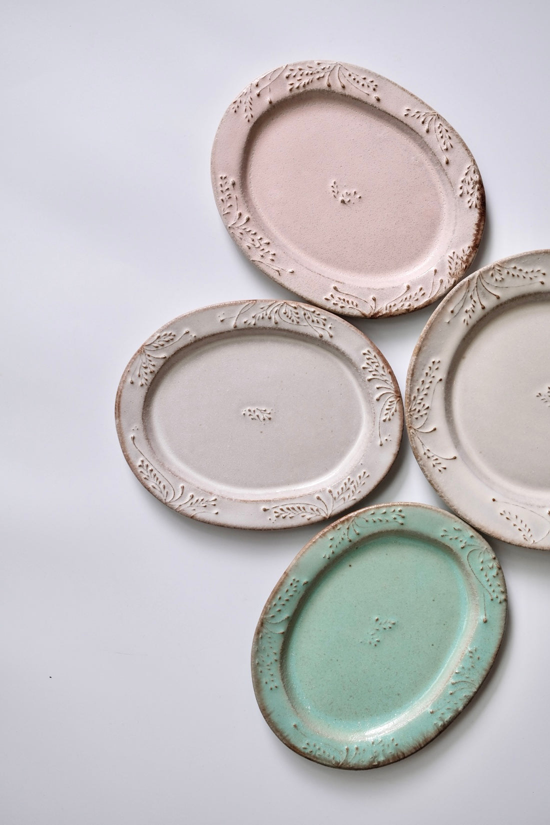 Satomi Motohashi 本橋里美 Oval Plate SM08