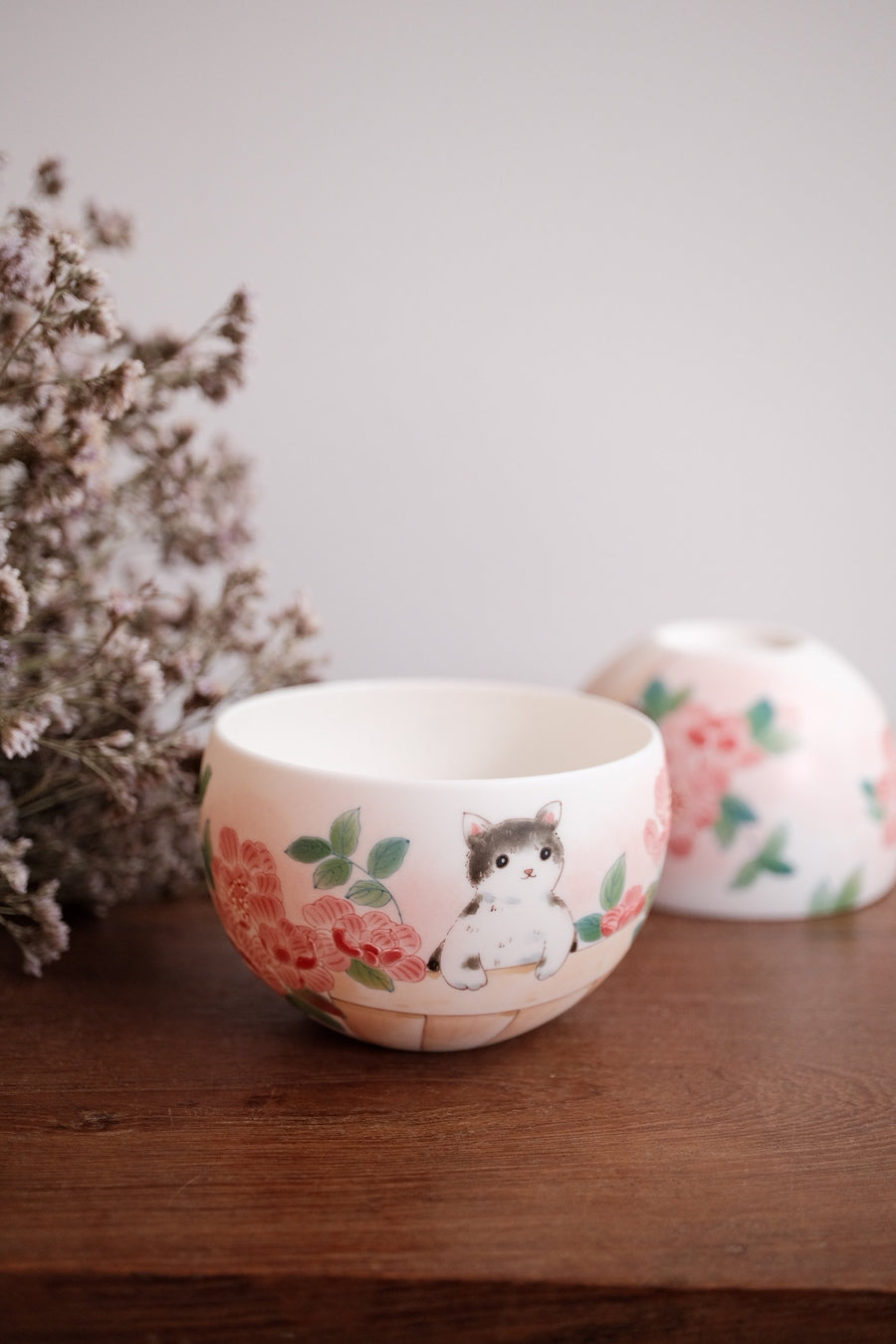 Baizhi Studio- Wild Rose Cat Coffee/Tea Egg Shape Cup