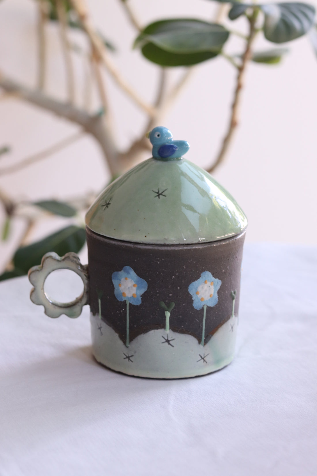 Akemi Nakamura 中村明美 Mug with Lid AN02