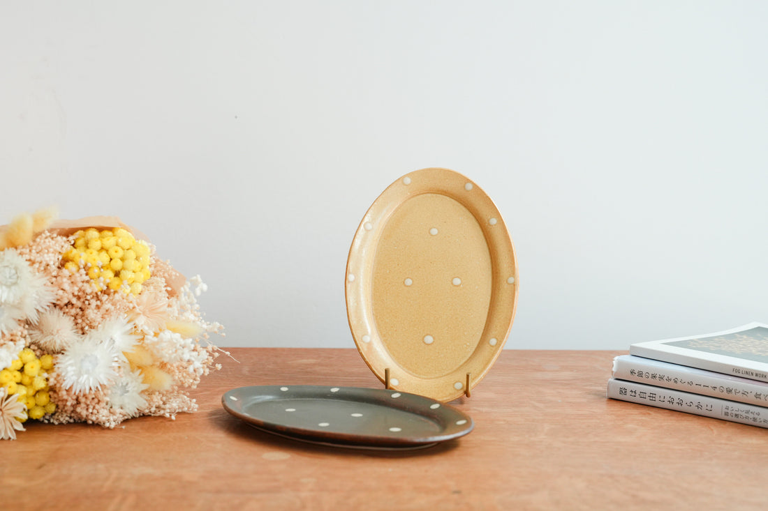 Ken Aoki 青木挙 Small Oval Plate KE04