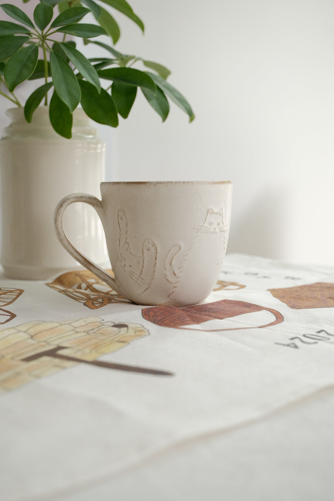 Mashiko Pottery Cat Collection