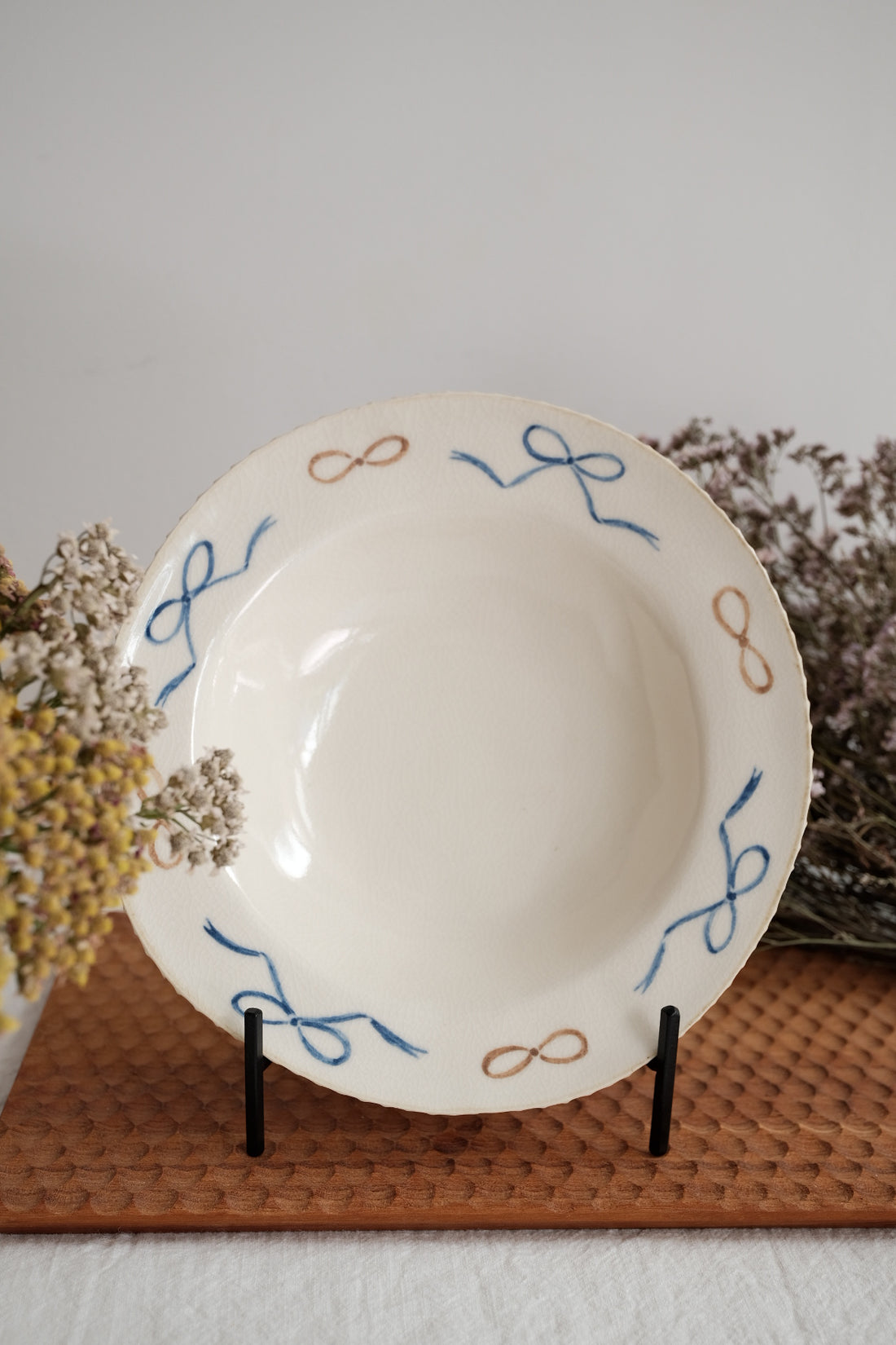 Katsura Saeka Round Plate - Ribbon KA13