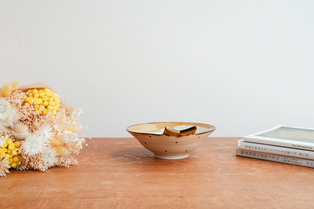 Minako Takizawa 滝沢三奈子 Bowl with Ribbon MW07