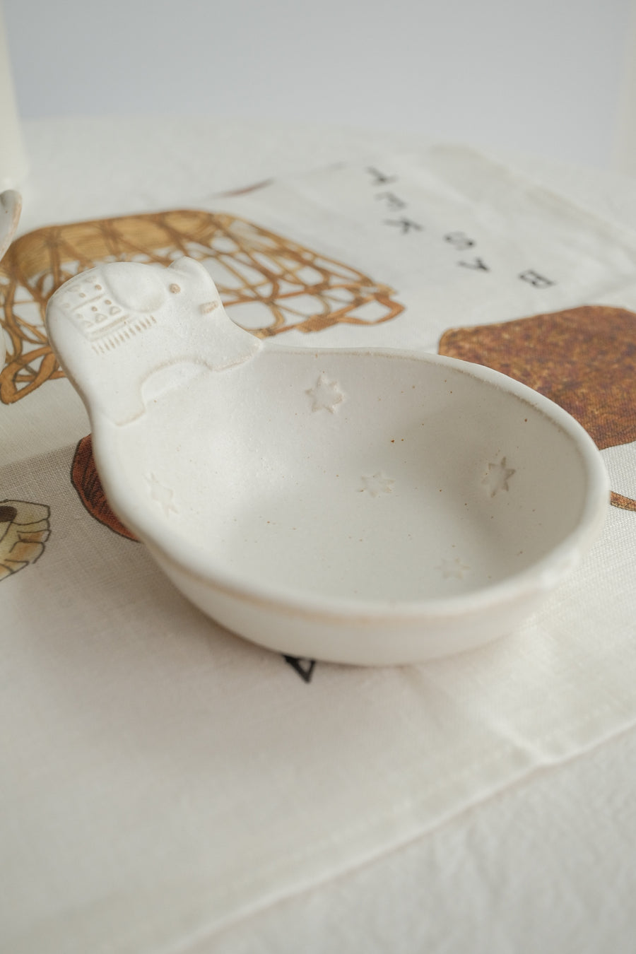 Mashiko Pottery Elephant Bowl