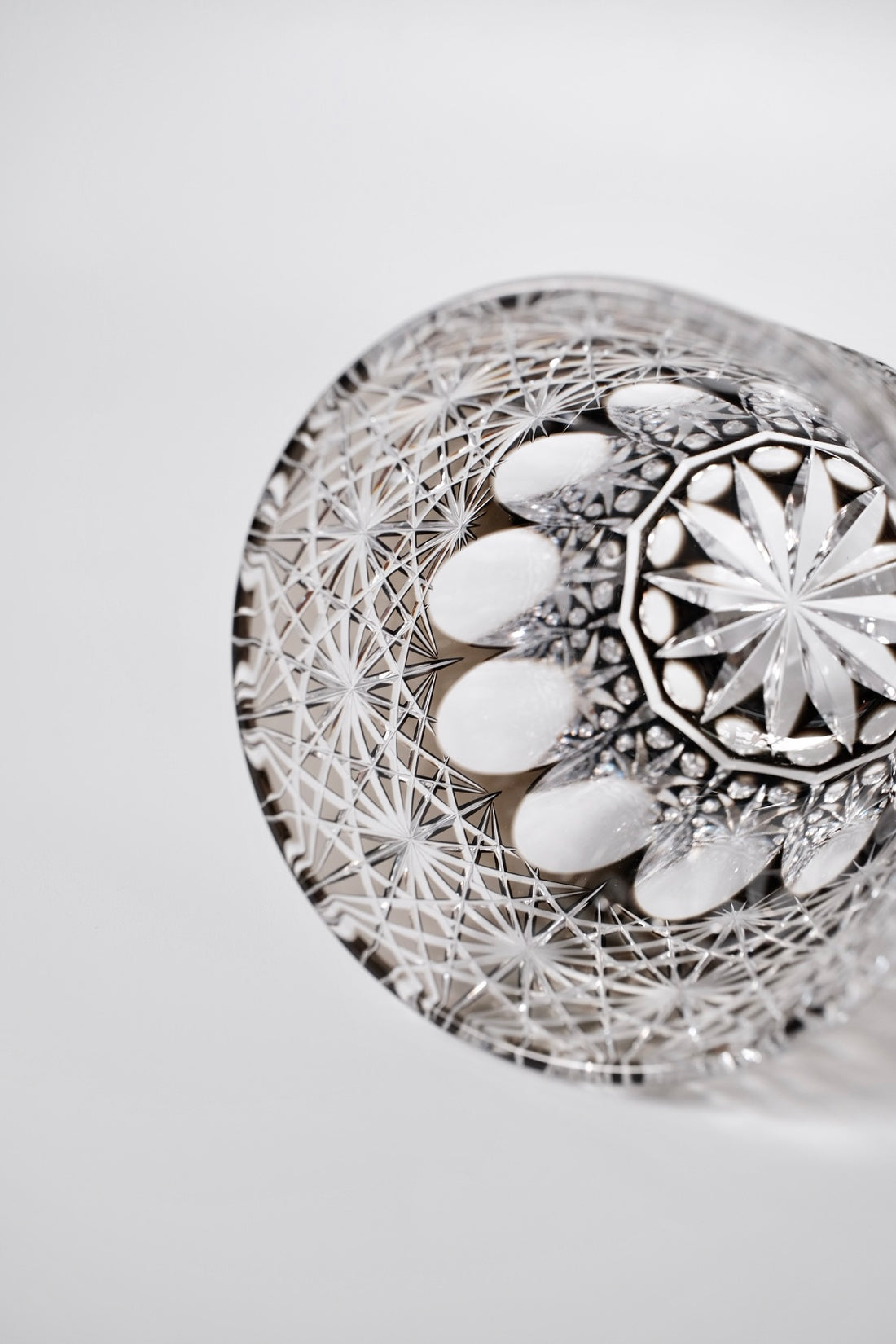 Edo Kiriko Whisky Glass Rock Glass "Large Chrysanthemum" Black by Junichi Nabetani, Master of traditional crafts